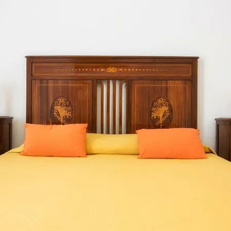 לינה וארוחת בוקר Orsola Maison