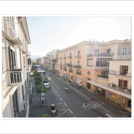 Orsola Maison לינה וארוחת בוקר סורנטו